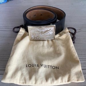 Louis Vuitton leather belt w/ Silver buckle